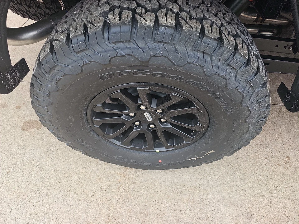 2026 Ford F-150 Raptor 14th Gen - Image 10 of 27