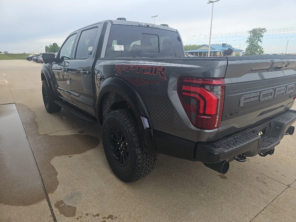 2026 Ford F-150 Raptor 14th Gen - Image 13 of 27