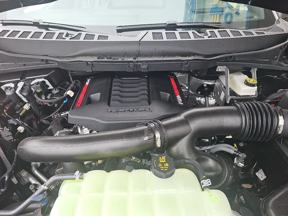 2026 Ford F-150 Raptor 14th Gen - Image 19 of 27