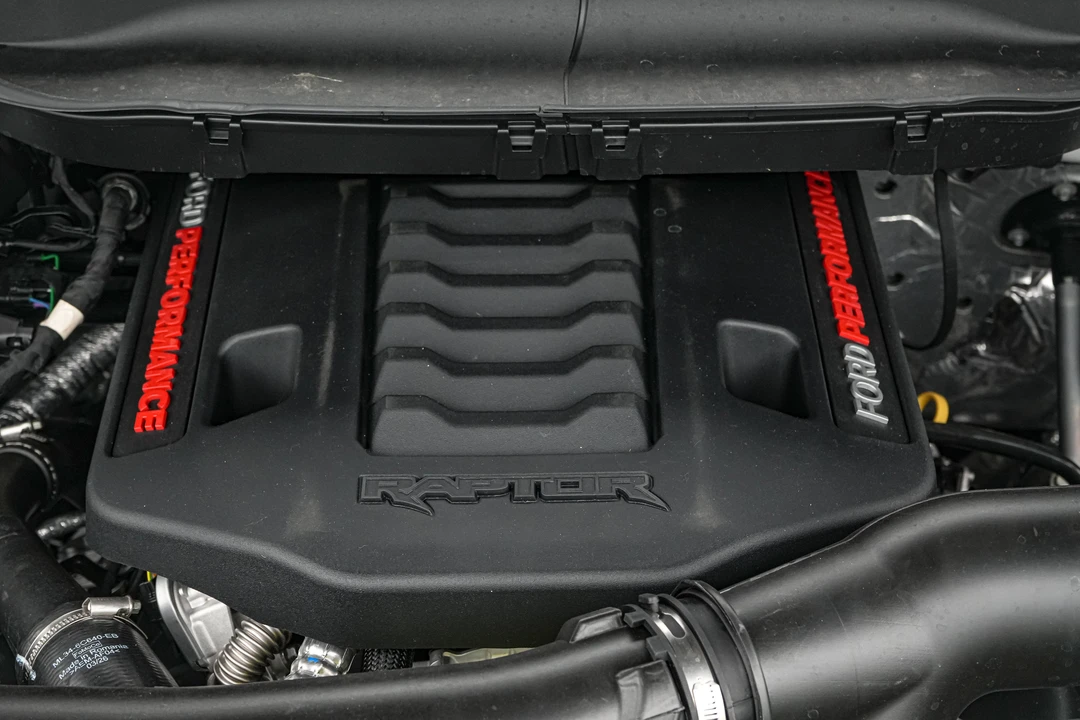 2026 Ford F-150 Raptor 14th Gen - Image 15 of 31
