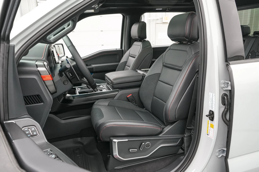 2026 Ford F-150 Raptor 14th Gen - Image 28 of 31