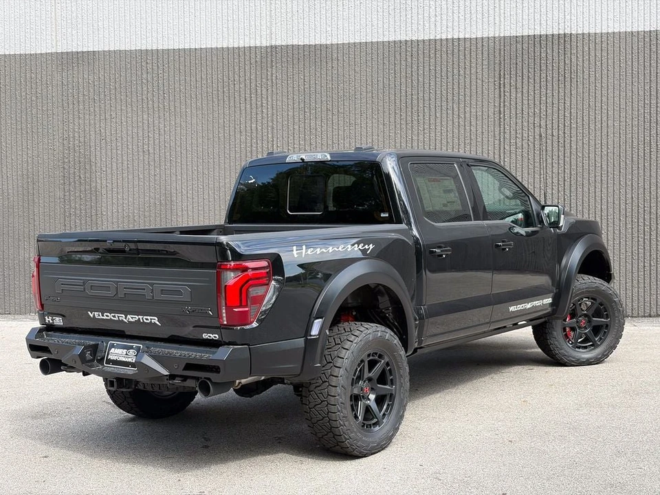 2026 Ford F-150 Raptor 14th Gen - Image 7 of 31