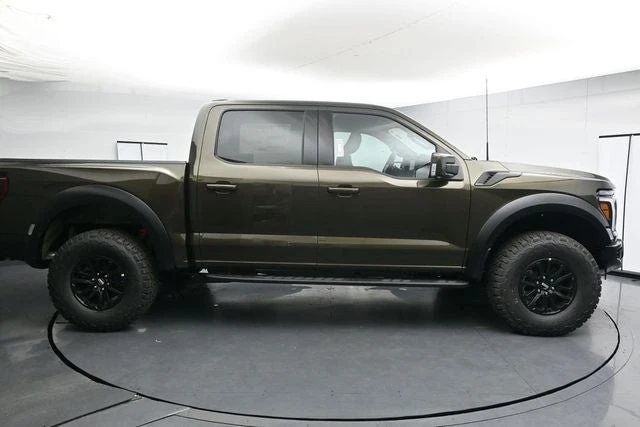 2026 Ford F-150 Raptor 14th Gen - Image 13 of 31