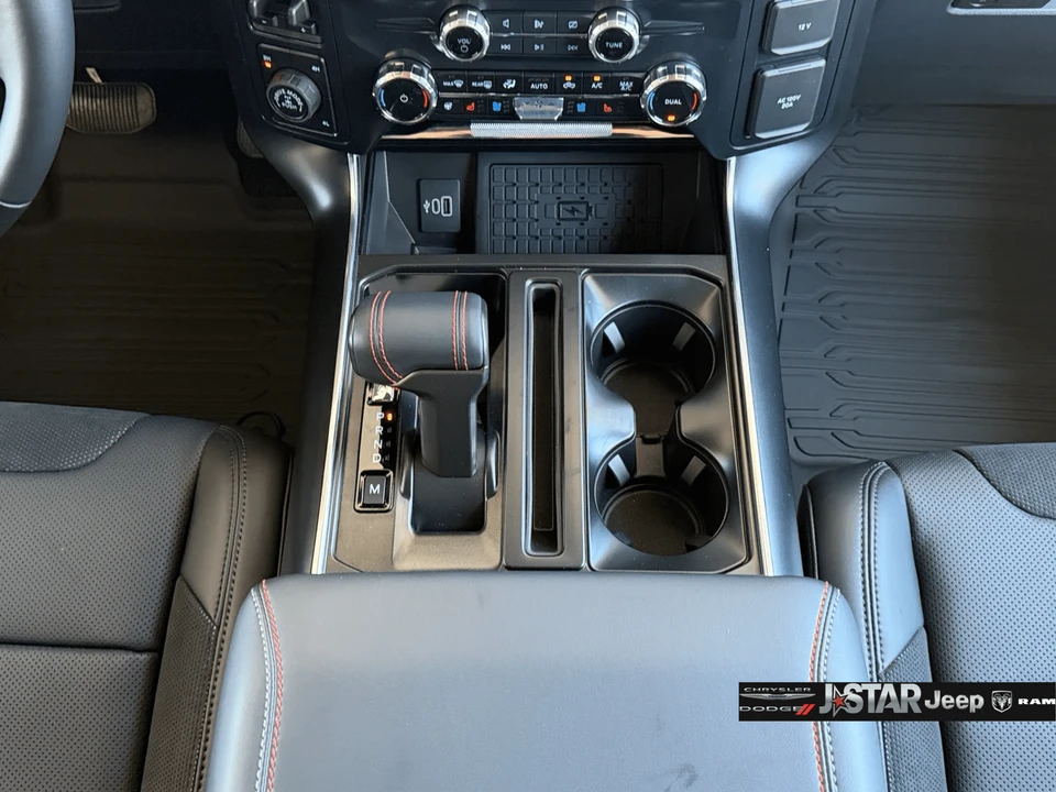 2026 Ford F-150 Raptor 14th Gen - Image 17 of 31