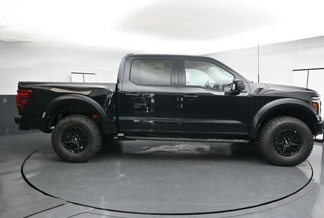 2026 Ford F-150 Raptor 14th Gen - Image 13 of 31