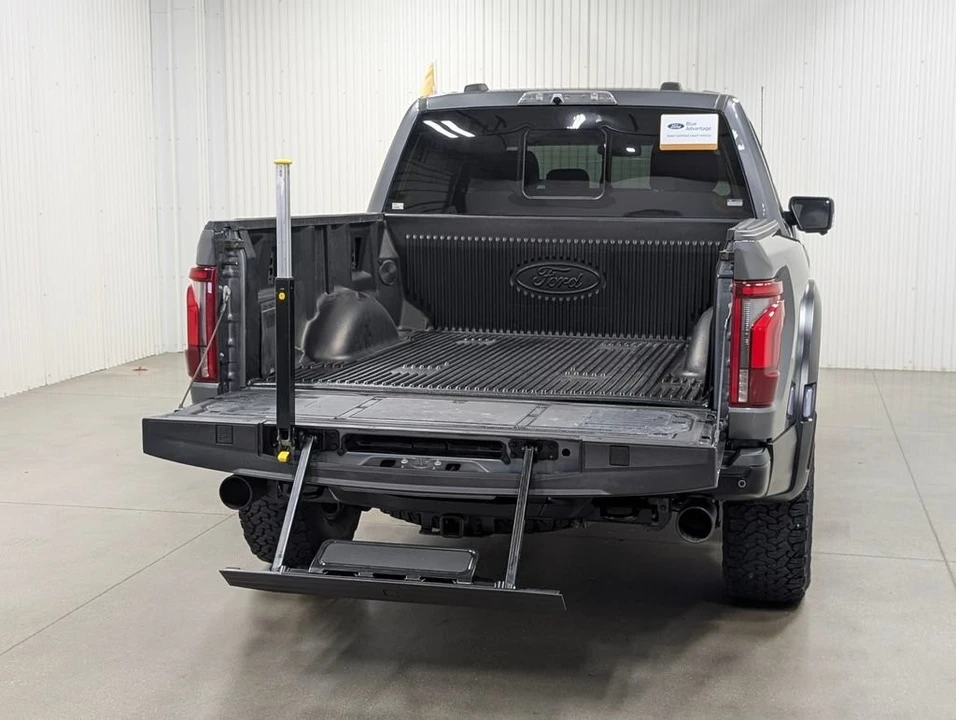 2026 Ford F-150 Raptor 14th Gen - Image 29 of 31