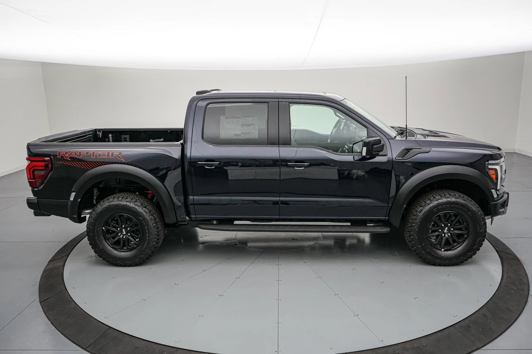 2026 Ford F-Series - Image 3 of 31