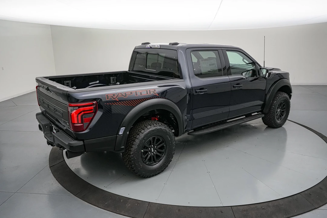 2026 Ford F-Series - Image 4 of 31