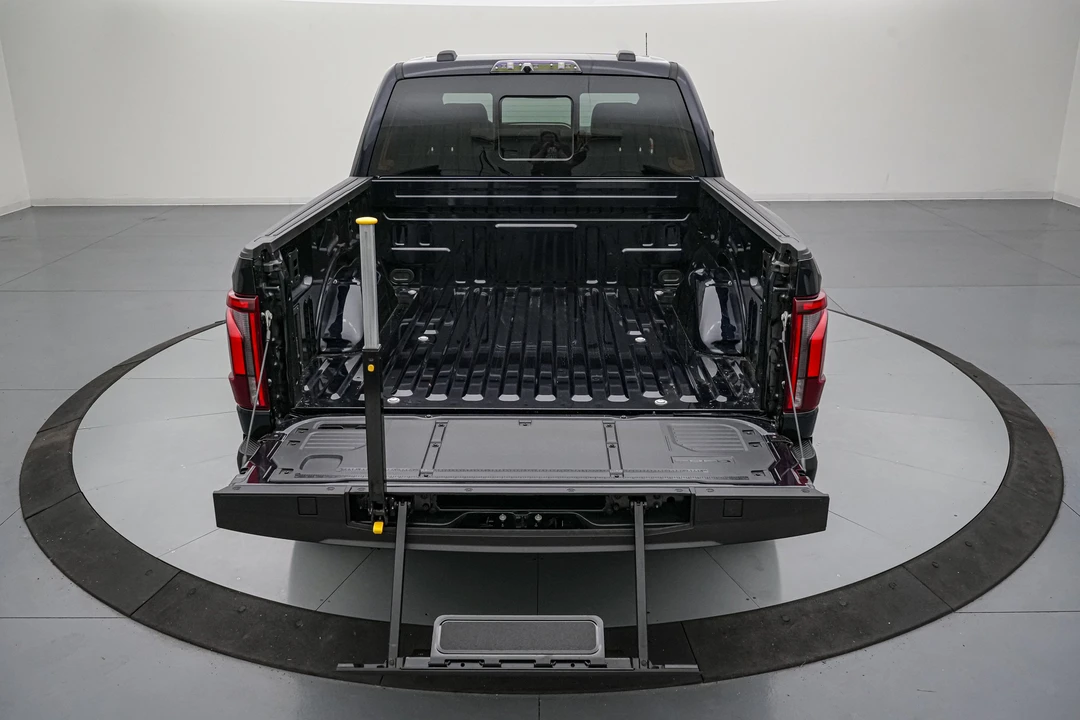 2026 Ford F-Series - Image 6 of 31