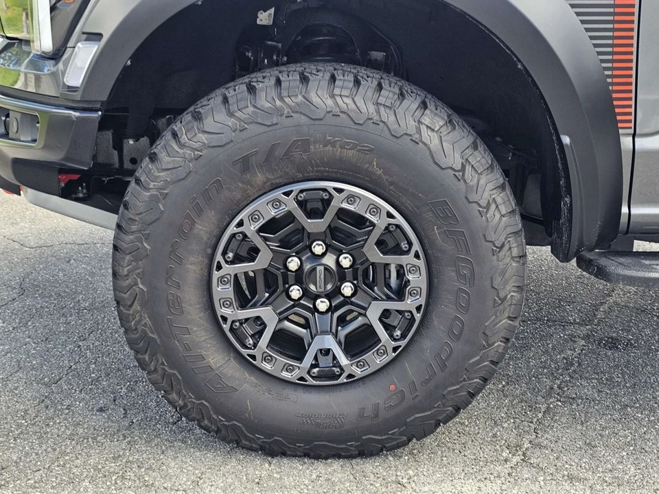2026 Ford F-150 Raptor 14th Gen - Image 11 of 24