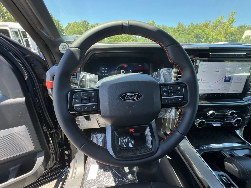 2026 Ford F-150 Raptor 14th Gen - Image 24 of 31