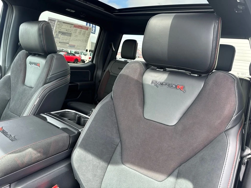 2026 Ford F-150 Raptor 14th Gen - Image 20 of 31