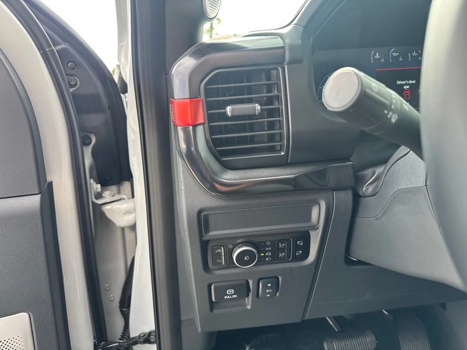 2026 Ford F-150 Raptor 14th Gen - Image 24 of 31