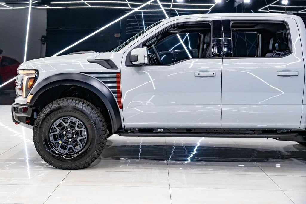 2026 Ford F-150 Raptor 14th Gen - Image 27 of 31
