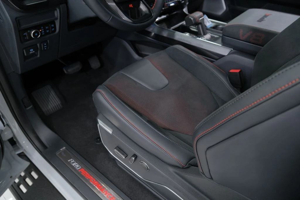 2026 Ford F-150 Raptor 14th Gen - Image 13 of 31