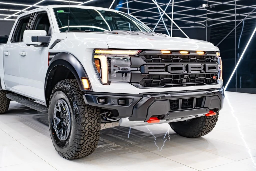 2026 Ford F-150 Raptor 14th Gen - Image 6 of 31