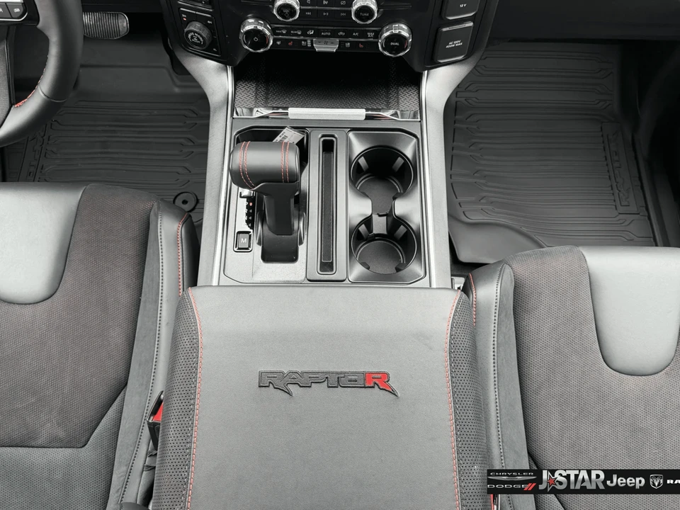 2026 Ford F-150 Raptor 14th Gen - Image 17 of 31