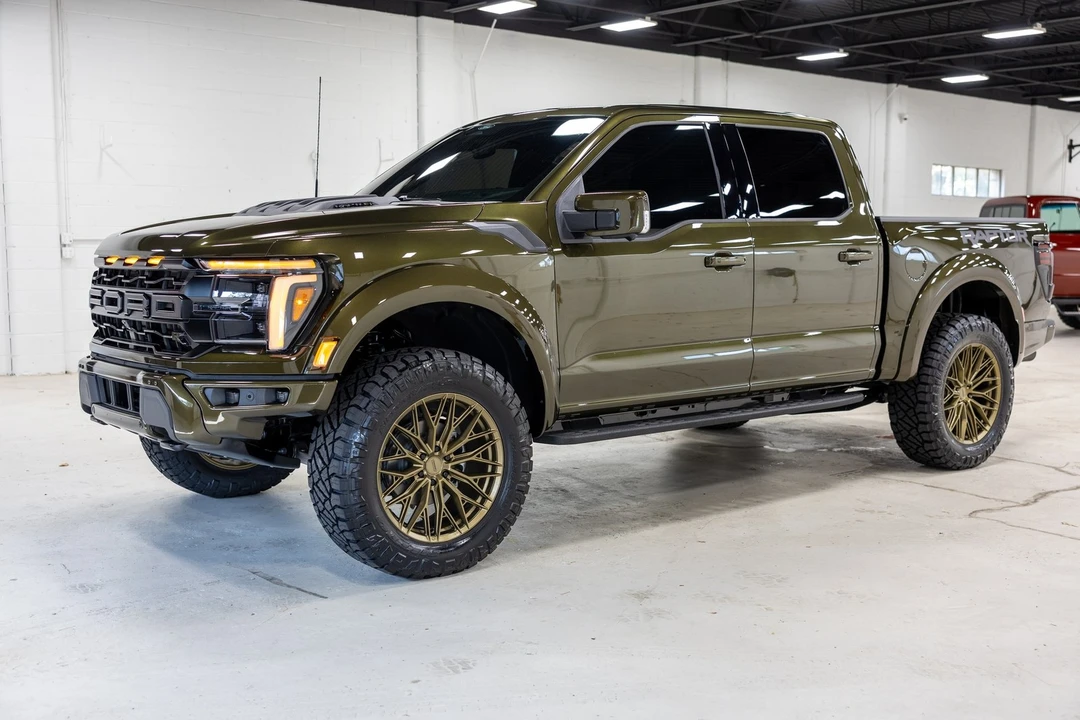 2026 Ford F-150 Raptor 14th Gen - Image 28 of 31