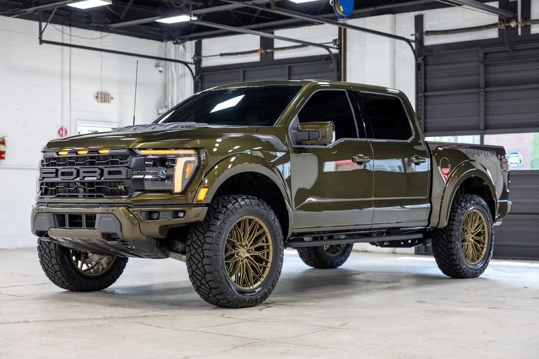 2026 Ford F-150 Raptor 14th Gen - Image 8 of 31