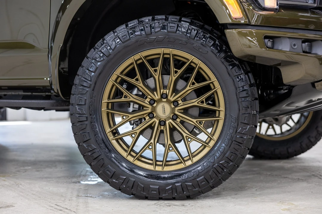2026 Ford F-150 Raptor 14th Gen - Image 6 of 31