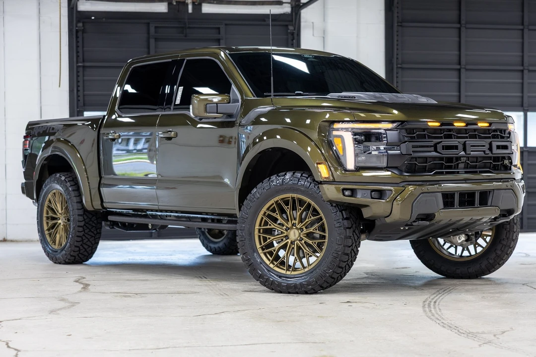 2026 Ford F-150 Raptor 14th Gen - Image 3 of 31