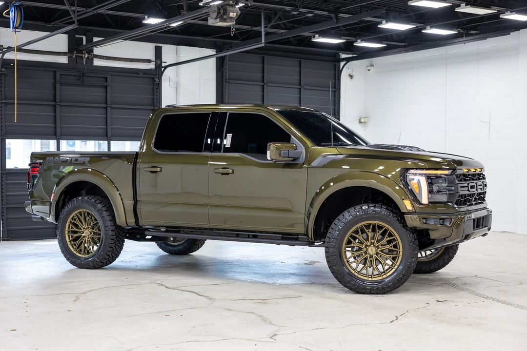 2026 Ford F-150 Raptor 14th Gen - Image 4 of 31