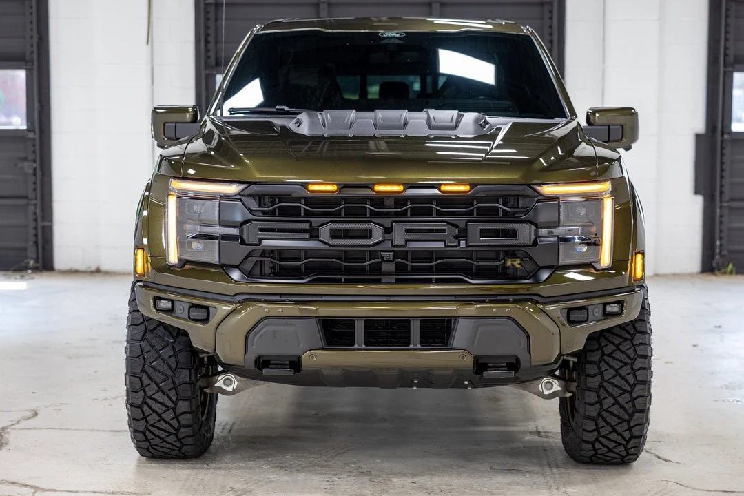 2026 Ford F-150 Raptor 14th Gen - Image 10 of 31