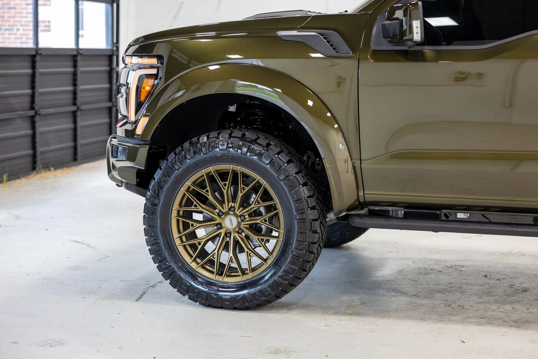 2026 Ford F-150 Raptor 14th Gen - Image 27 of 31