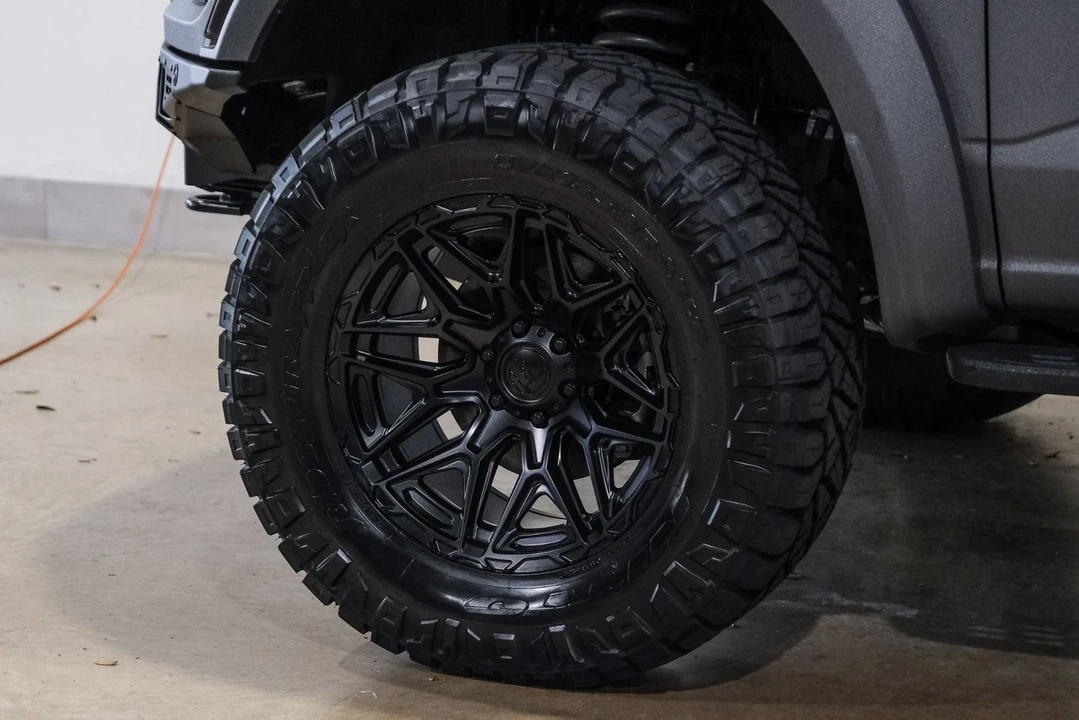 2026 Ford F-150 Raptor 14th Gen - Image 9 of 12