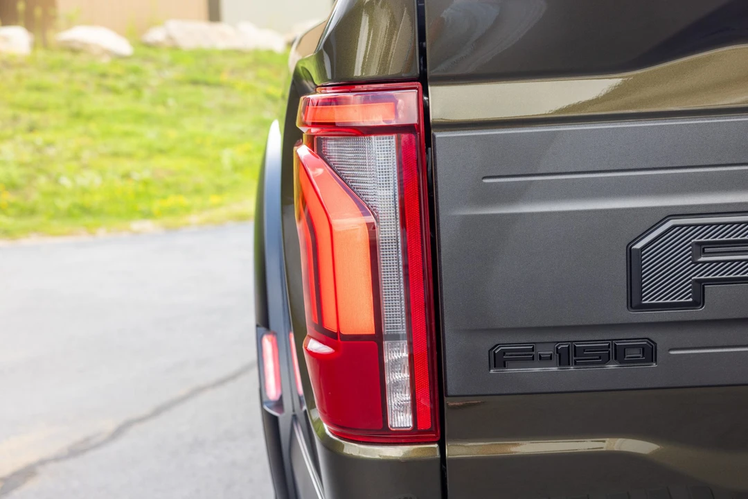 2026 Ford F-150 Raptor 14th Gen - Image 20 of 31