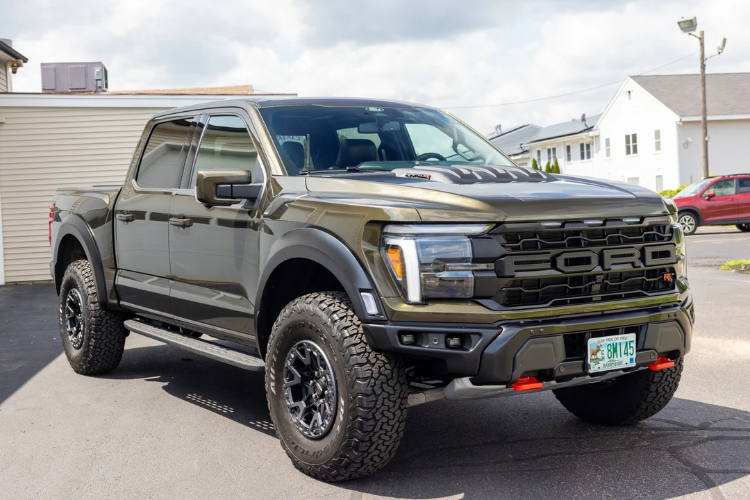 2026 Ford F-150 Raptor 14th Gen - Image 4 of 31