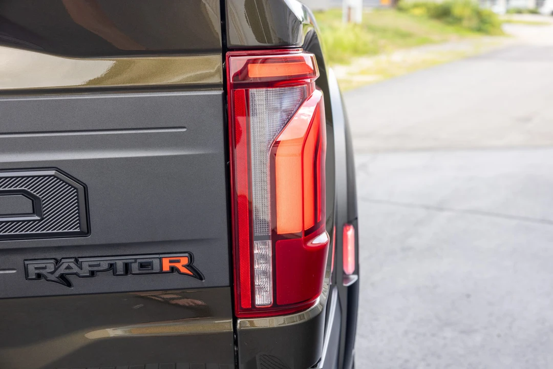 2026 Ford F-150 Raptor 14th Gen - Image 21 of 31