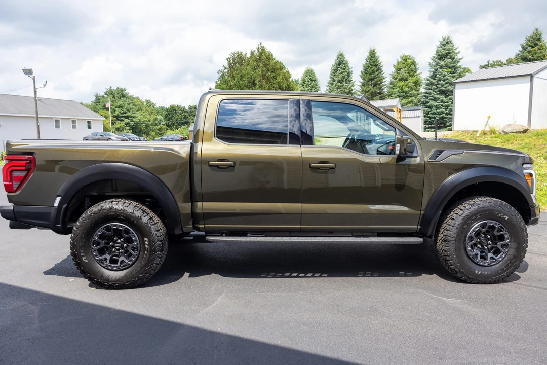 2026 Ford F-150 Raptor 14th Gen - Image 5 of 31