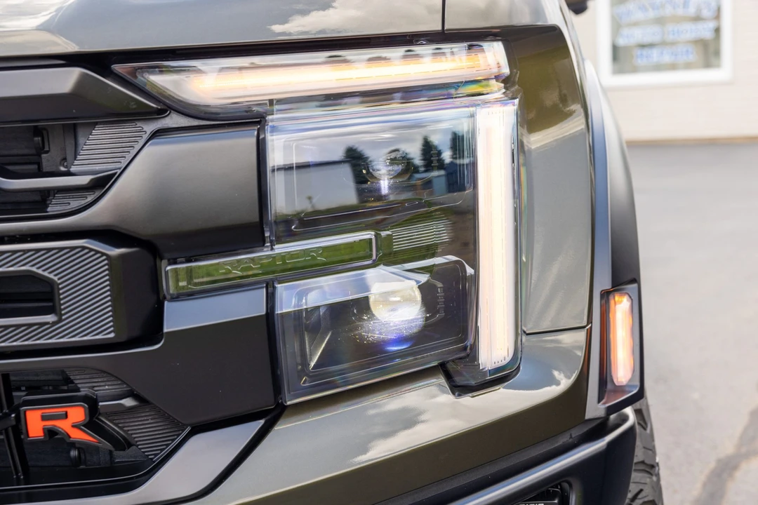 2026 Ford F-150 Raptor 14th Gen - Image 12 of 31
