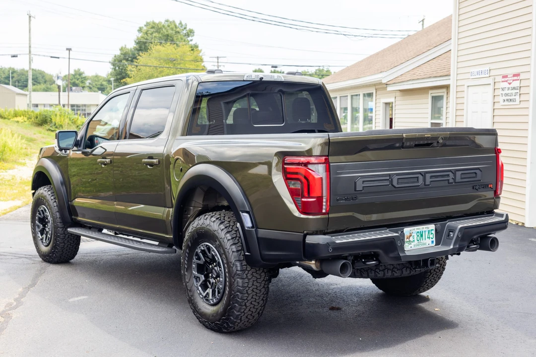 2026 Ford F-150 Raptor 14th Gen - Image 8 of 31