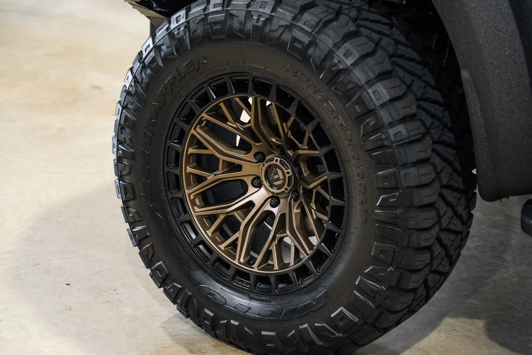 2026 Ford F-150 Raptor 14th Gen - Image 10 of 12