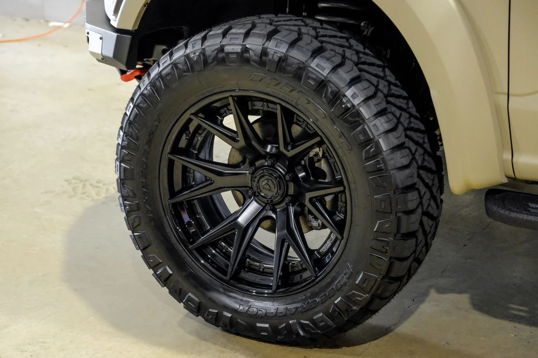 2026 Ford F-150 Raptor 14th Gen - Image 9 of 12