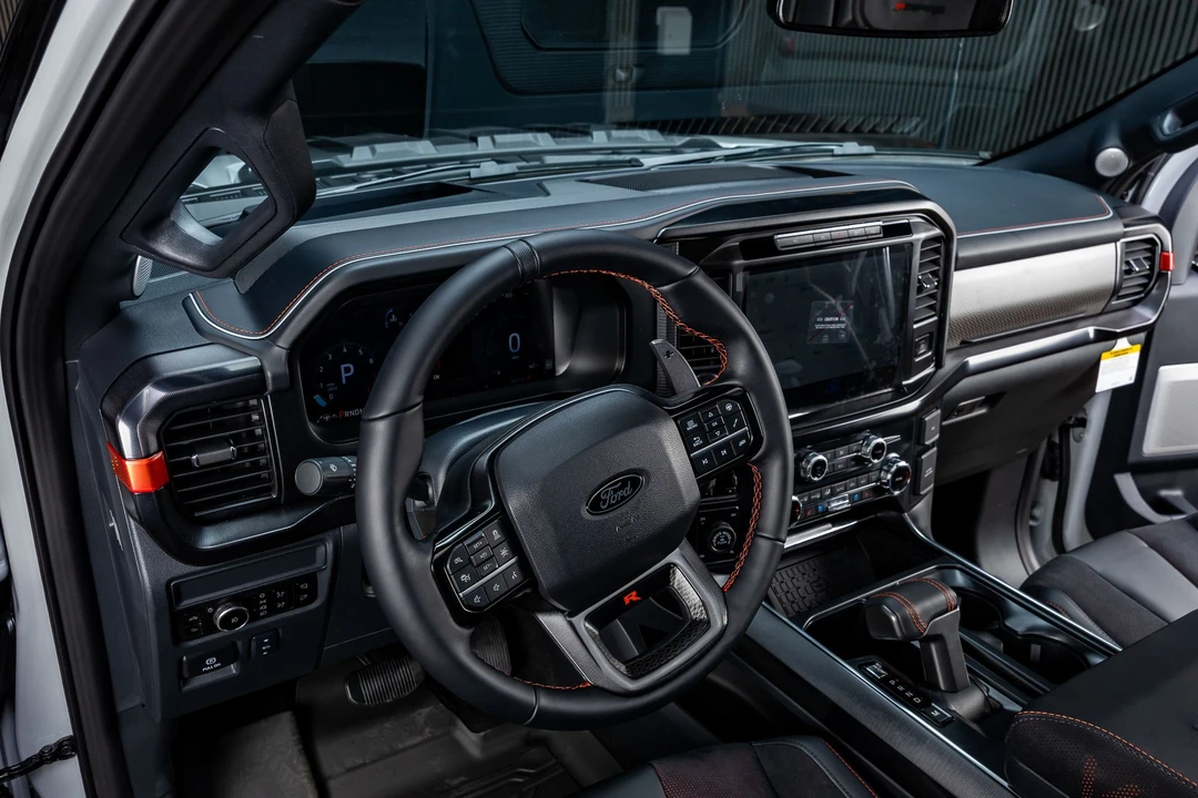 2026 Ford F-150 Raptor 14th Gen - Image 17 of 31