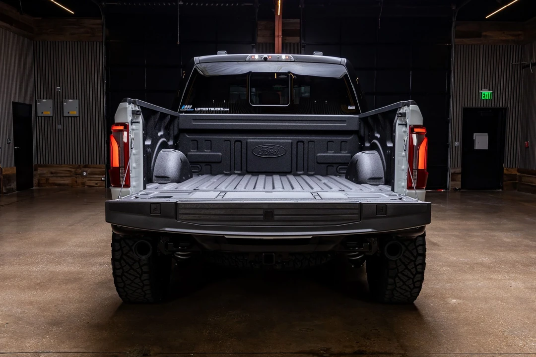 2026 Ford F-150 Raptor 14th Gen - Image 9 of 31