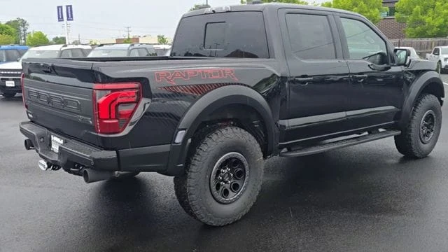 2026 Ford F-150 Raptor 14th Gen - Image 10 of 31