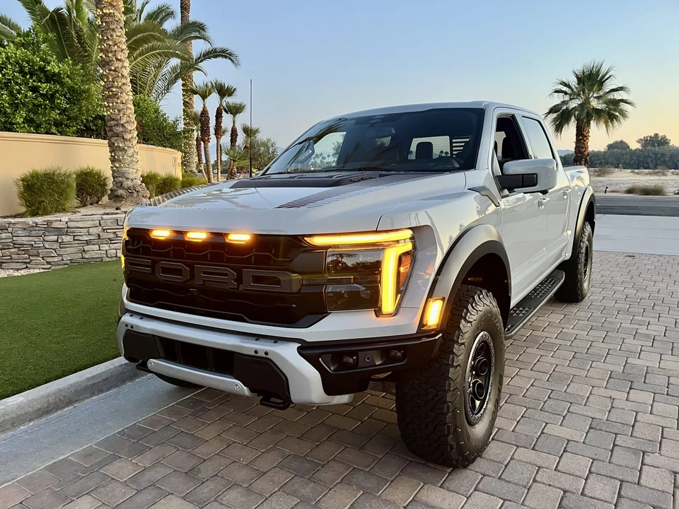 2026 Ford F-150 Raptor 14th Gen - Image 4 of 31