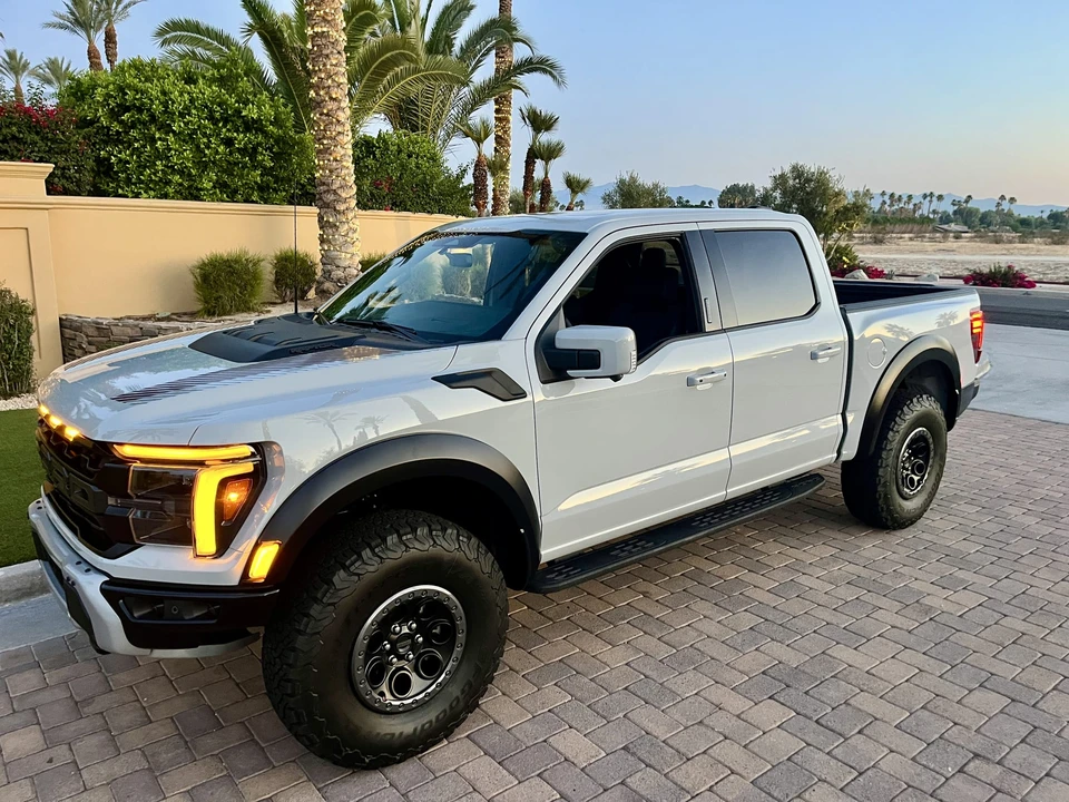 2026 Ford F-150 Raptor 14th Gen - Image 7 of 31