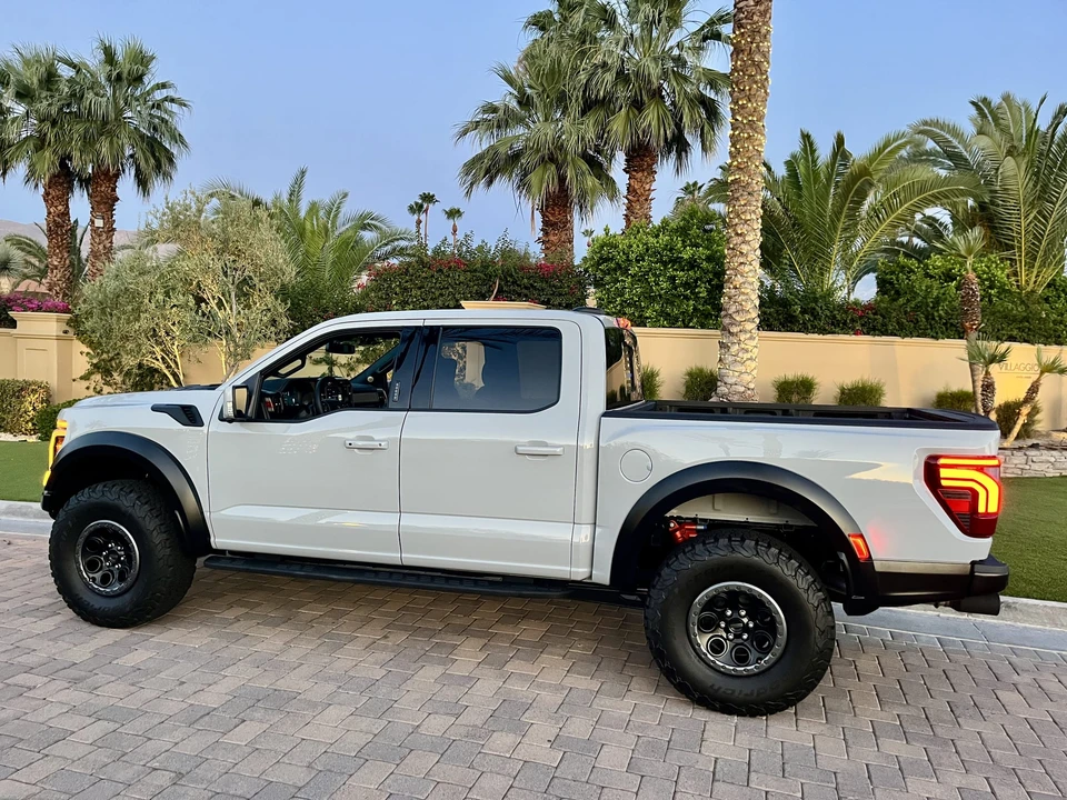 2026 Ford F-150 Raptor 14th Gen - Image 11 of 31