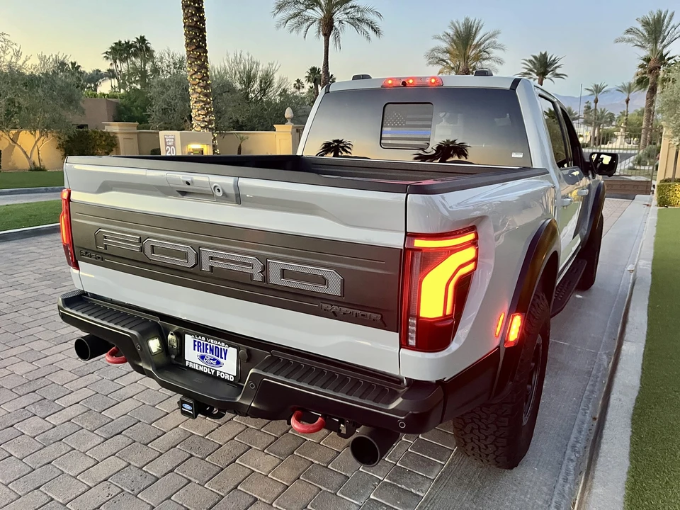 2026 Ford F-150 Raptor 14th Gen - Image 17 of 31
