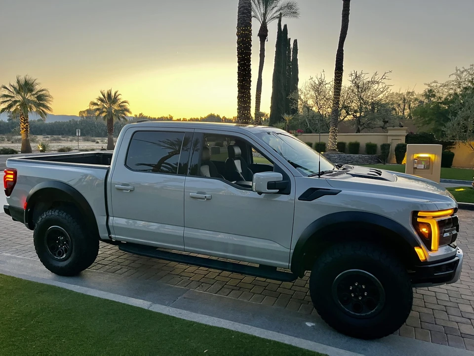 2026 Ford F-150 Raptor 14th Gen - Image 19 of 31