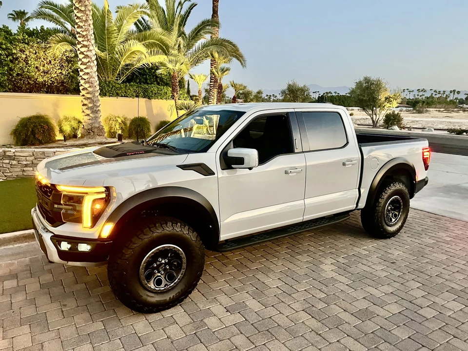 2026 Ford F-150 Raptor 14th Gen - Image 5 of 31