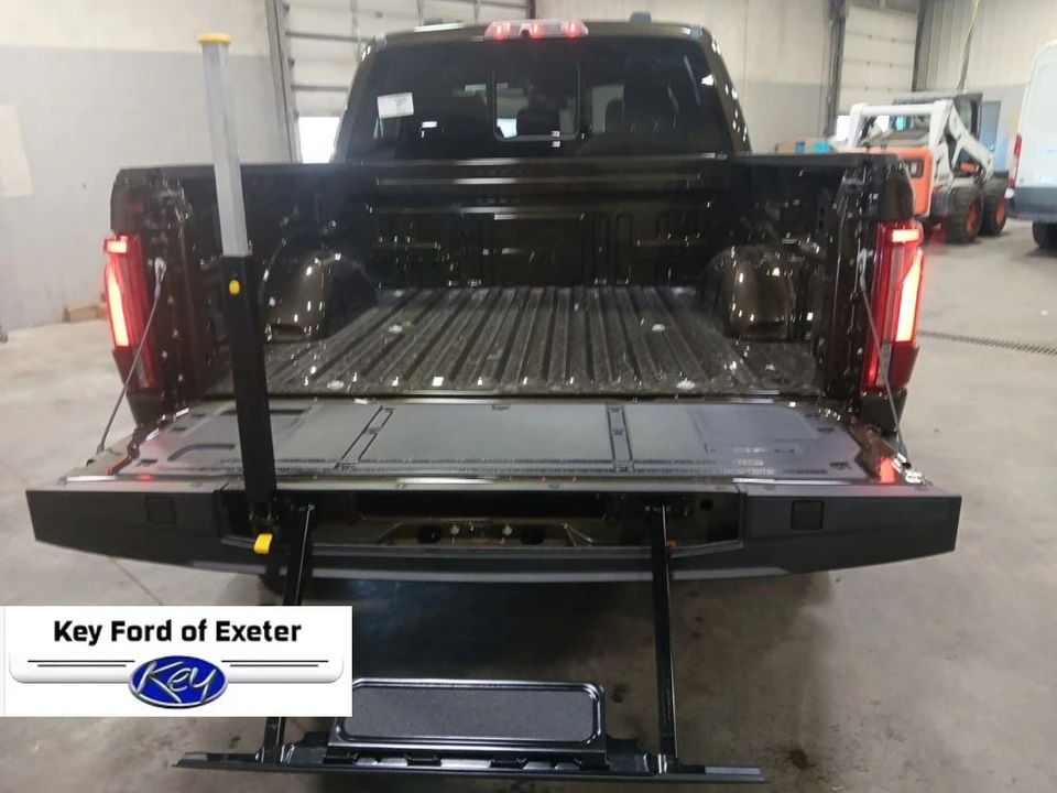 2026 Ford F-150 Raptor 14th Gen - Image 19 of 31