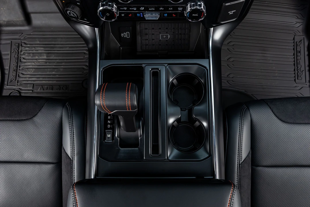 2026 Ford F-150 Raptor 14th Gen - Image 28 of 31