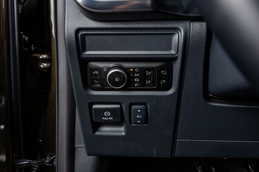 2026 Ford F-150 Raptor 14th Gen - Image 22 of 31