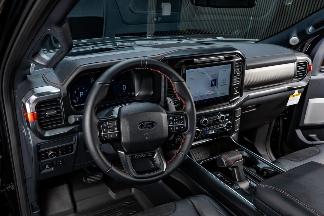 2026 Ford F-150 Raptor 14th Gen - Image 17 of 31